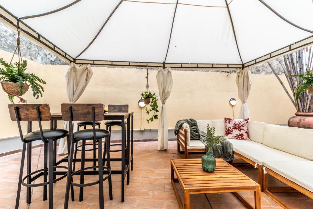 Wine Vernaccia Apartamento